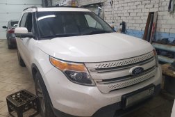 установка лобового стекла на Ford Explorer