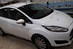 Замена лобового стекла на Ford Fiesta