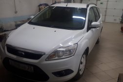 лобовое стекло на Ford Focus 2 