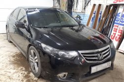 Лобовое стекло Honda Accord