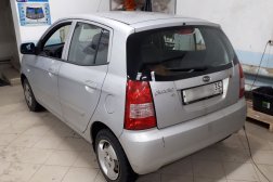 Заднее стекло Kia Picanto