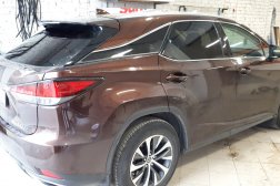 Затонировали новый Lexus RX300 сзади и по бокам