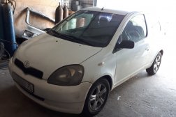 Заменили стекла Toyota Yaris