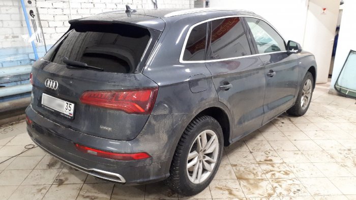 Сделали тонировку сзади Audi Q5