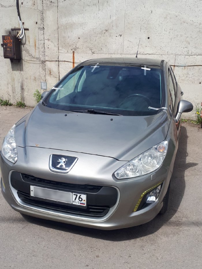 Замена  стекла на не Peugeot 308
