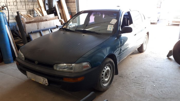 Замена стекла на Toyota Corolla 1994 г