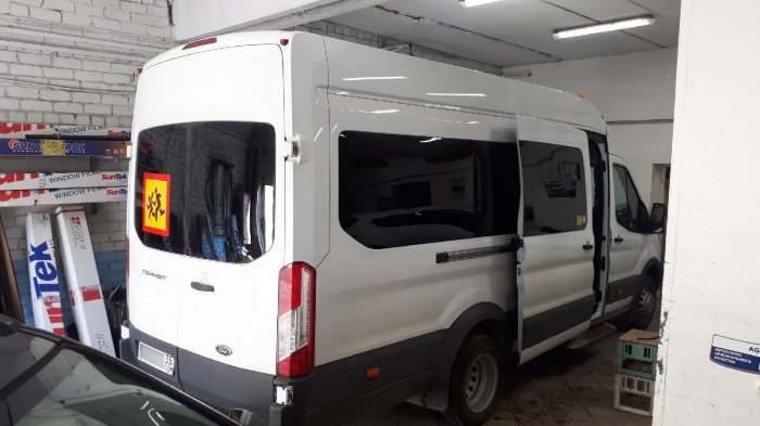 Тонировка микроавтобуса Ford Transit