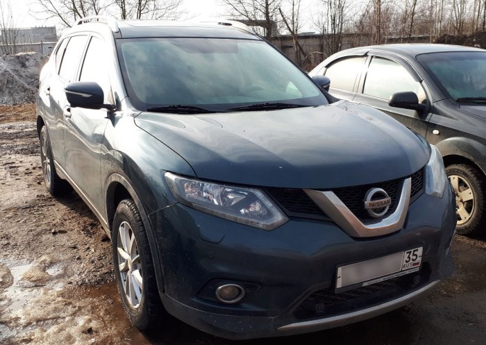 Замена лобового стекла Nissan X-Trail 3