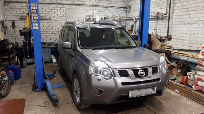 Замена лобового стекло на Nissan X-Trail