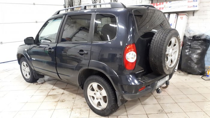 тонировка Chevrolet Niva